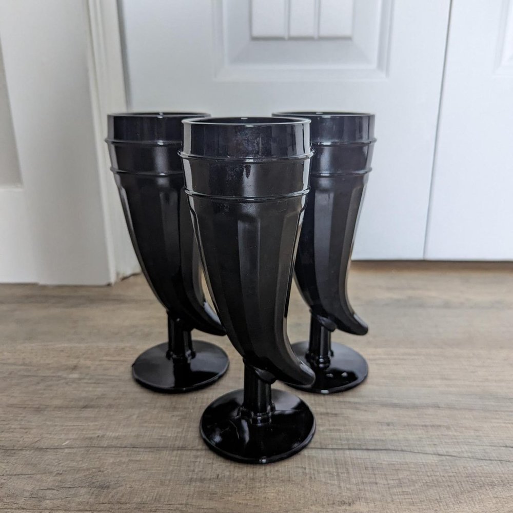 Black Glass Horns - Set of 3
